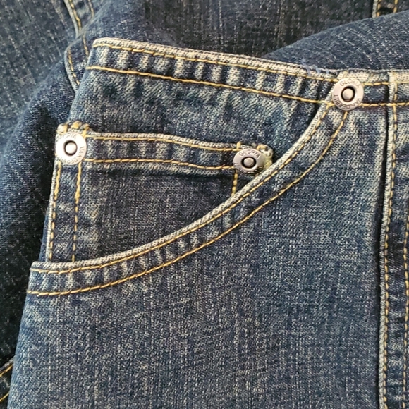 Frayed edge, A line denim skirt - Picture 8 of 9